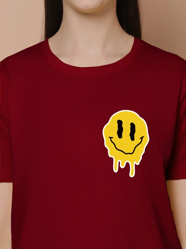 Women_Maroon_Do_What_Makes_You_Happy_Print_Oversized_Tshirt