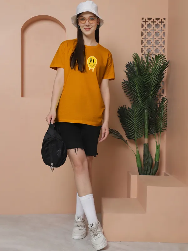 Women_Mustard_Do_What_Makes_You_Happy_Print_Oversized_Tshirt