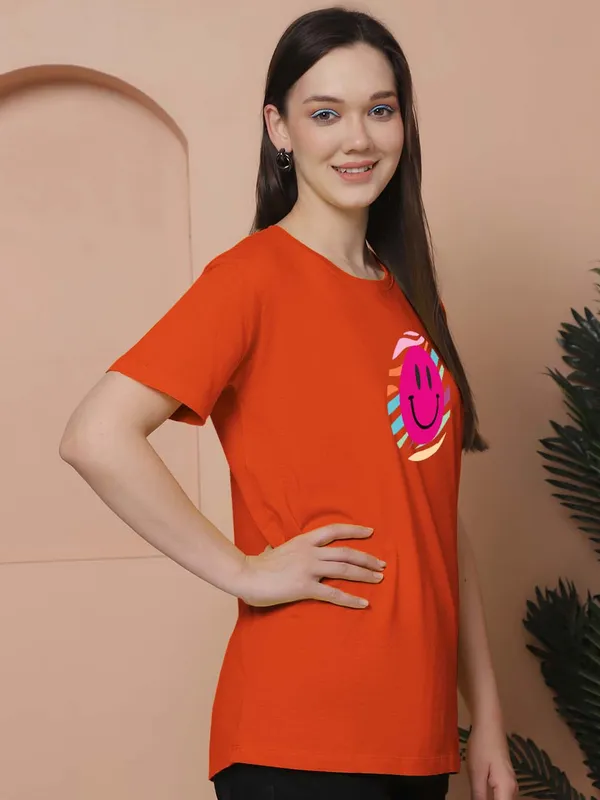 Women_Orange_Smiley_Print_Oversized_Tshirt