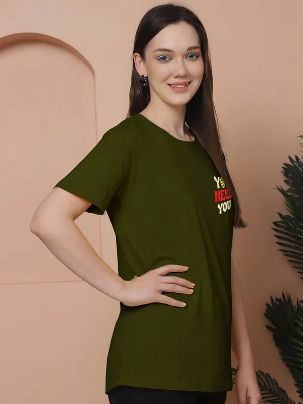 Women_Olive_Green_Need_You_Print_Oversized_Tshirt