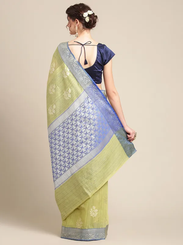 Green_Matka_Silk/Silk_Blend_Banarasi_Sarees_For_Women