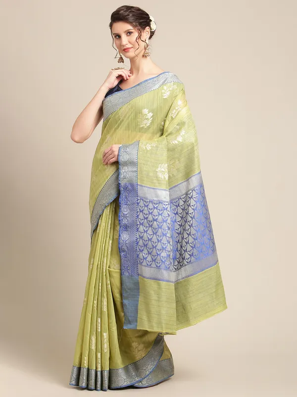 Green_Matka_Silk/Silk_Blend_Banarasi_Sarees_For_Women