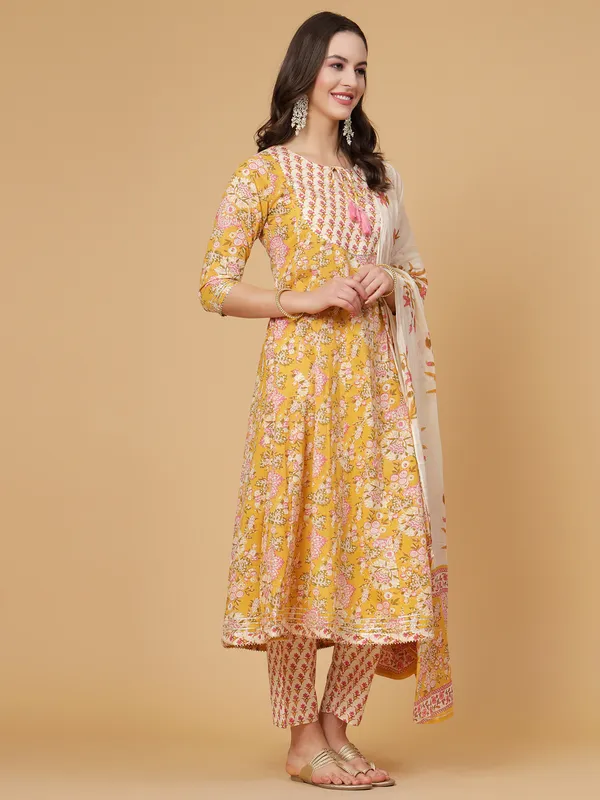 Yellow_Pure_Cotton_Floral_Anarkali_Gota_work_Flair_Suit_Set