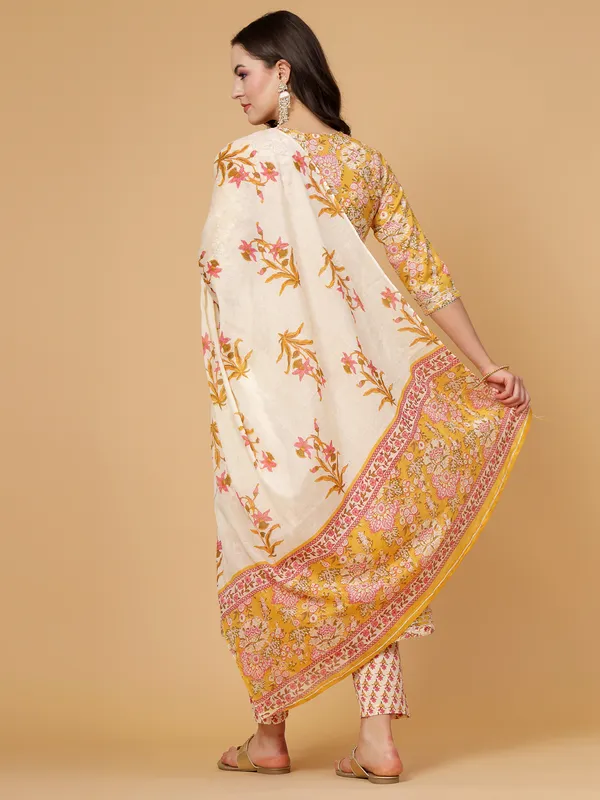 Yellow_Pure_Cotton_Floral_Anarkali_Gota_work_Flair_Suit_Set