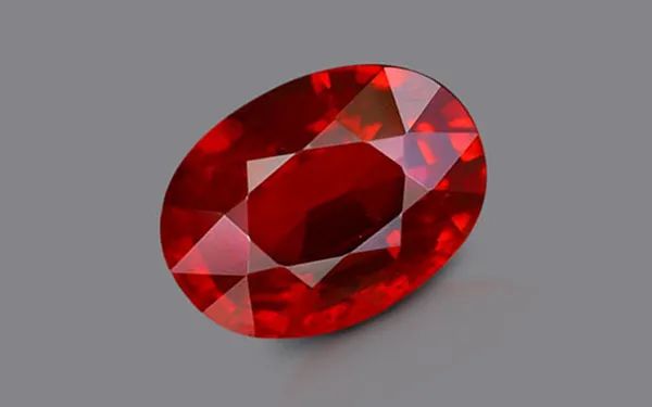 Red_Ruby_(Manak)_Natural_Loose_Gemstone_For_Unisex
