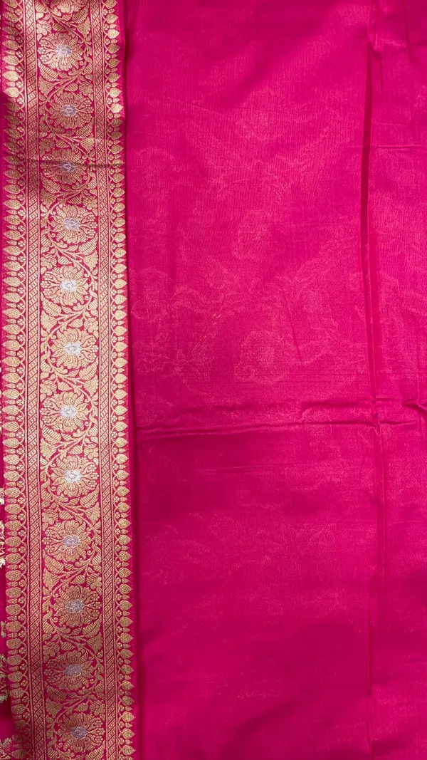 Humairah_Presents_Pink_Katan_Silk_Floral_Tilfi_Zari_Mina_Jaal_with_Leaf_Pattern_Silver_Mina_Pallu_Zari_Border_and_Pink_Blouse