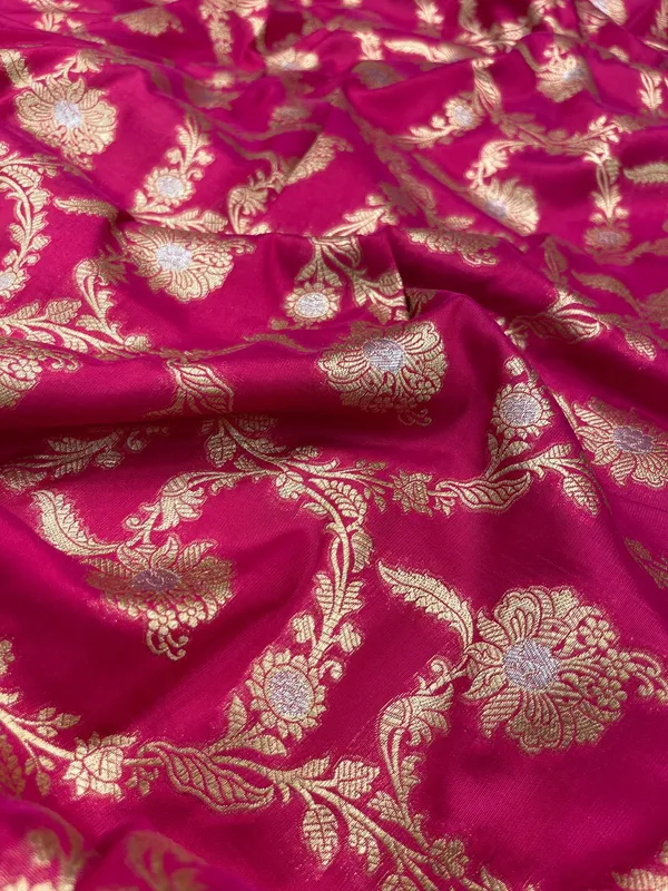 Humairah_Presents_Pink_Katan_Silk_Floral_Tilfi_Zari_Mina_Jaal_with_Leaf_Pattern_Silver_Mina_Pallu_Zari_Border_and_Pink_Blouse
