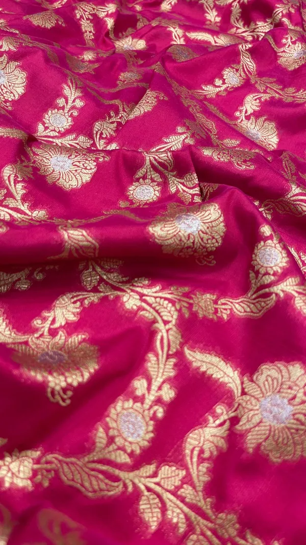 Humairah_Presents_Pink_Katan_Silk_Floral_Tilfi_Zari_Mina_Jaal_with_Leaf_Pattern_Silver_Mina_Pallu_Zari_Border_and_Pink_Blouse