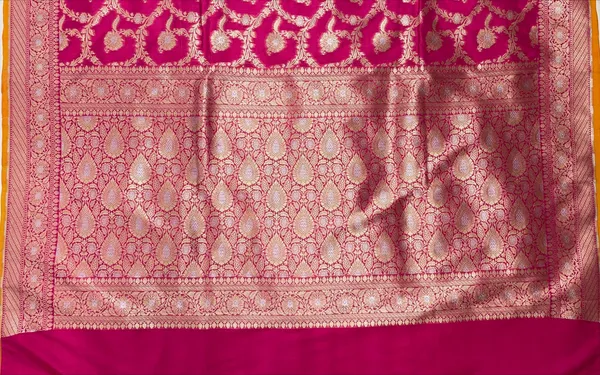 Humairah_Presents_Pink_Katan_Silk_Floral_Tilfi_Zari_Mina_Jaal_with_Leaf_Pattern_Silver_Mina_Pallu_Zari_Border_and_Pink_Blouse