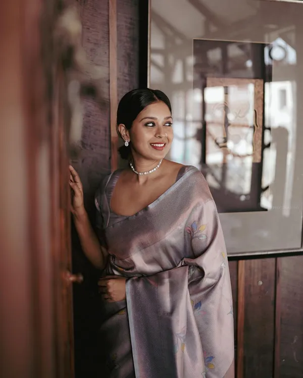 CREAM_KANJIVARAM_SILK__SAREE