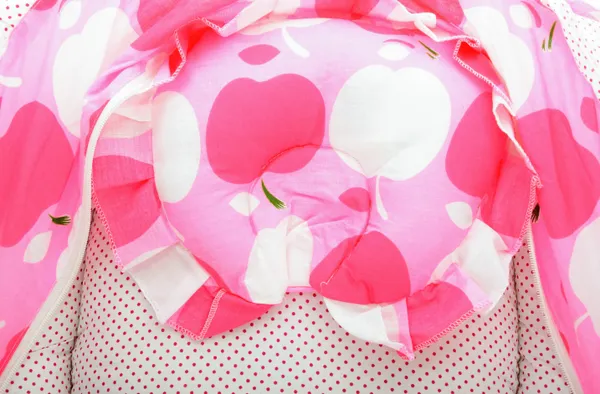 Jumbo_Extra_Large_Baby_Bedding_Set_with_Mosquito_net_and_Pillow_(0-20_Months)_(Pink)