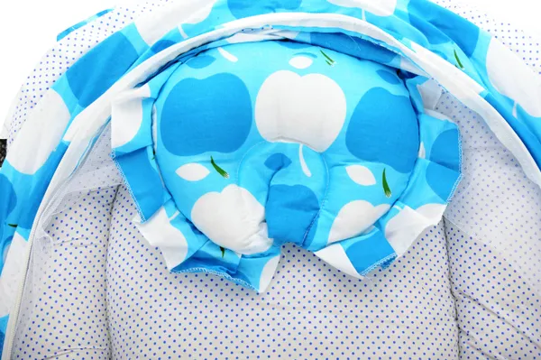 Jumbo_Extra_Large_Baby_Bedding_Set_with_Mosquito_net_and_Pillow_(0-20_Months)_(Blue)