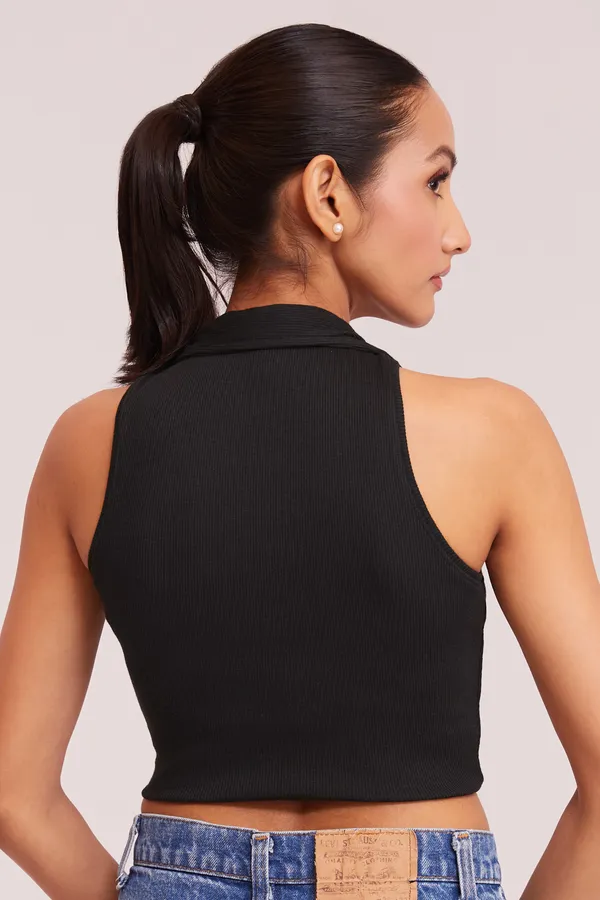Black_Sleeveless_V-Neck_Slim_Fit_Collared_Tank_Crop_Tops_For_Women