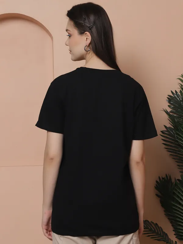 Women_Black_&_Olive_Green_Round_Neck_Oversized_Tshirt
