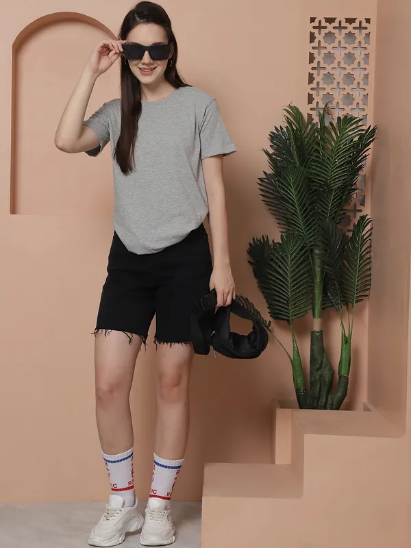 Women_Grey_&_Coral_Round_Neck_Oversized_Tshirt