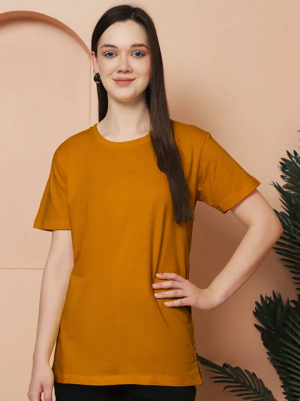 Women_Yellow_&_Mustard_Round_Neck_Oversized_Tshirt