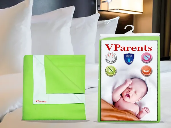 Cheeky_cheeky_Baby_Bedding_Set_with_Pillow_and_Drysheet_Combo_-_Green
