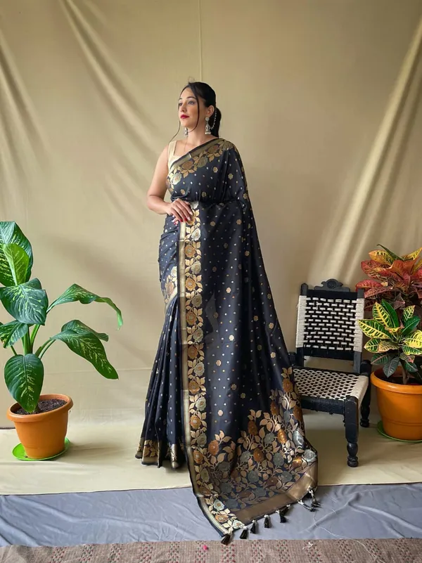 BLACK_BANARASI_SILK_FLORAL_SAREE_WITH_UNSTITCHED_BLOUSE_PIECE