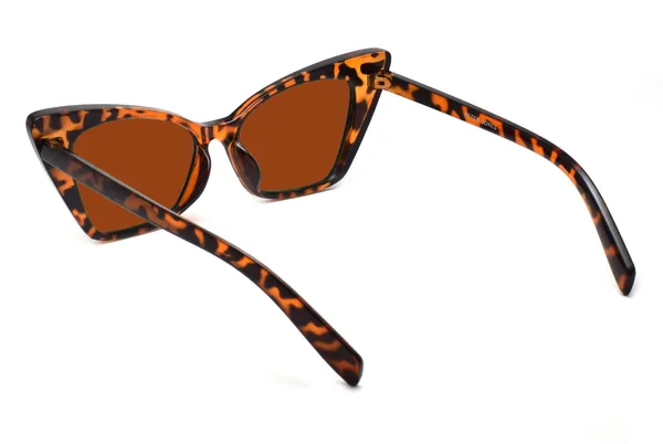 Demi_Brown_Cat-Eye_Sunglasses_-_For_Women