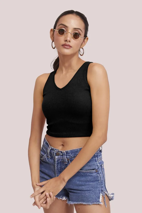 Black_Sleeveless_Slim_Fit_Ribbed_Knit_V-Neck_Tank_Crop_Tops_For_Women