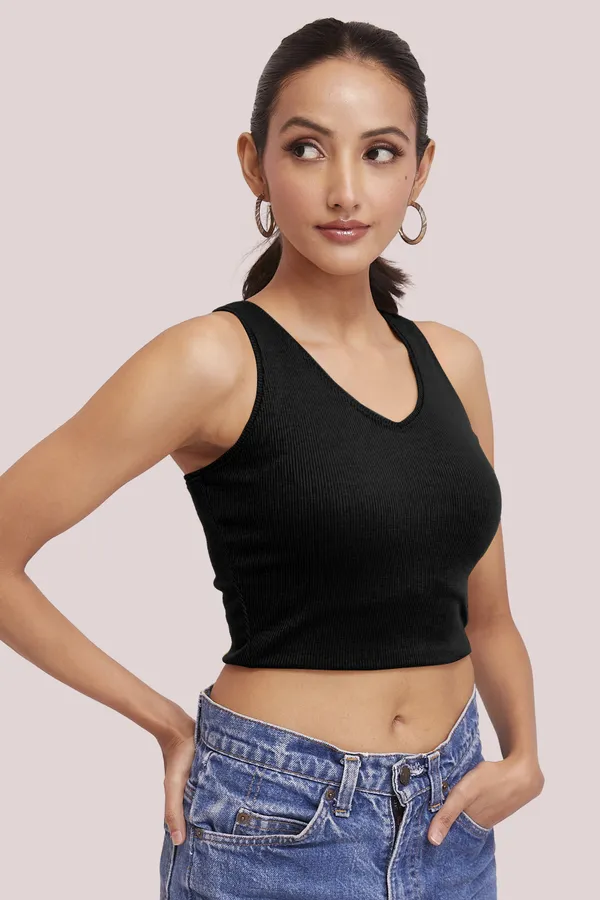 Black_Sleeveless_Slim_Fit_Ribbed_Knit_V-Neck_Tank_Crop_Tops_For_Women