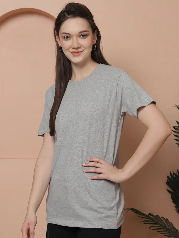 Women_Grey_Round_Neck_Oversized_Tshirt