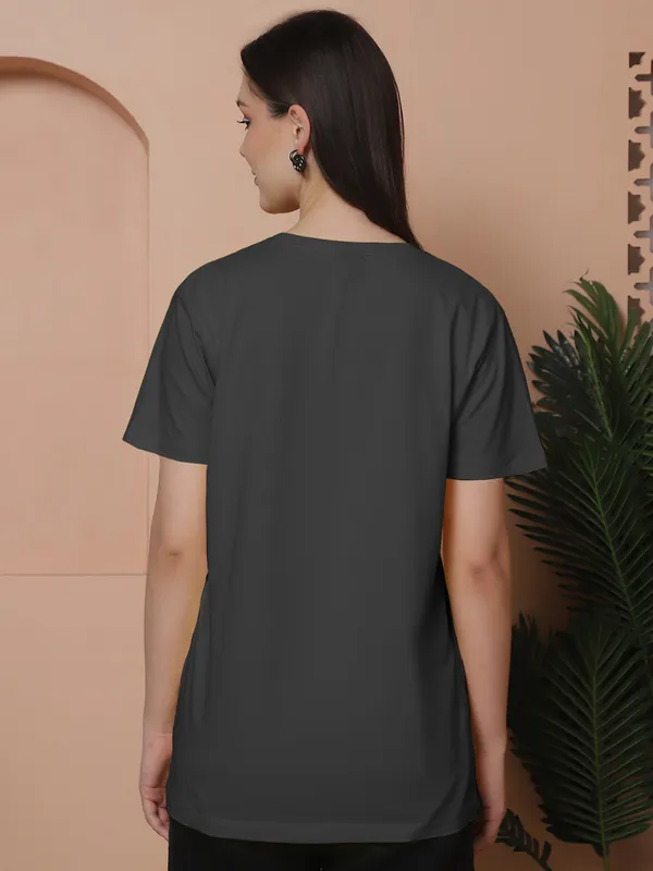 Women_Grey_Round_Neck_Oversized_Tshirt