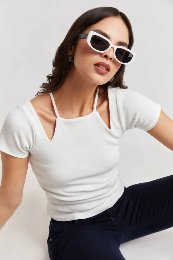 Solid_Casual_Half_Sleeves_Round_Neck_Women_Slim_Fit_Tops