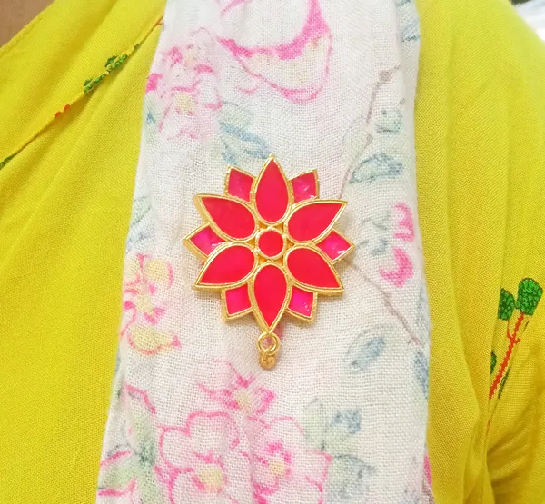 Assamese_Traditional_Brooch_For_Girls_&_Women