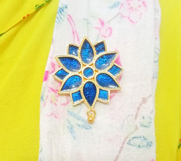 Assamese_Traditional_Blue_Brooch_For_Girls_&_Women