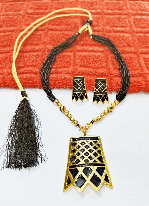 Assamese_Traditional_Tassel_Set_For_Women_And_Girl