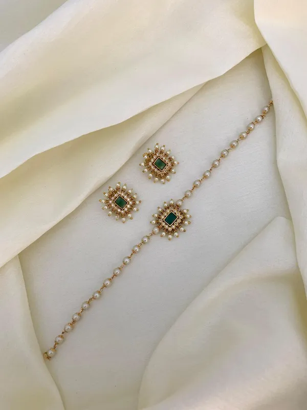 Bella_Nakshatra_CZ_Pearl_Choker_Set