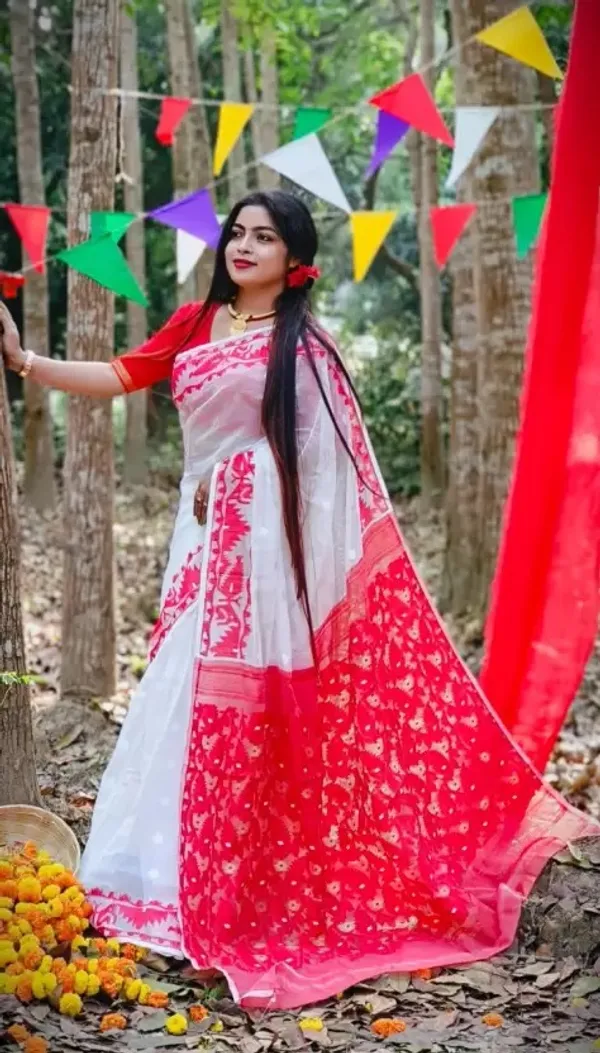 White_Self_Design_Jamdani_Cotton_Silk_Saree