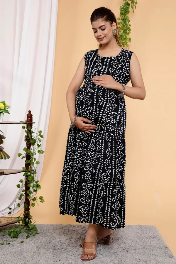 Black_Bandhej_Print_Ankle_Length_Plus_Size_Kurti/Gown_with_Schiffli_Jacket