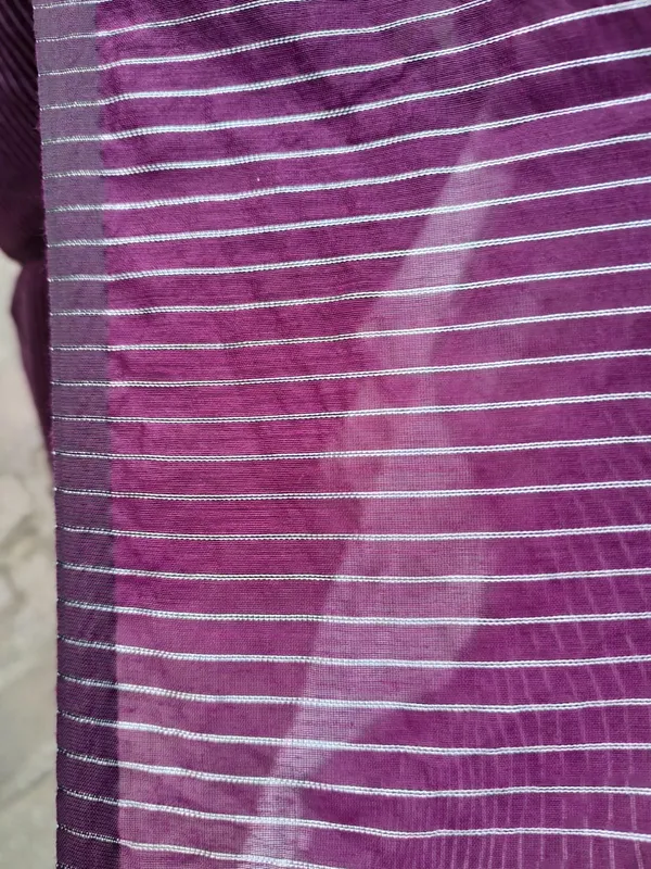 Dark_Magenta_Cotton_Silk_Semi_Maheshwari_Zari_Weaving_Handloom_Saree