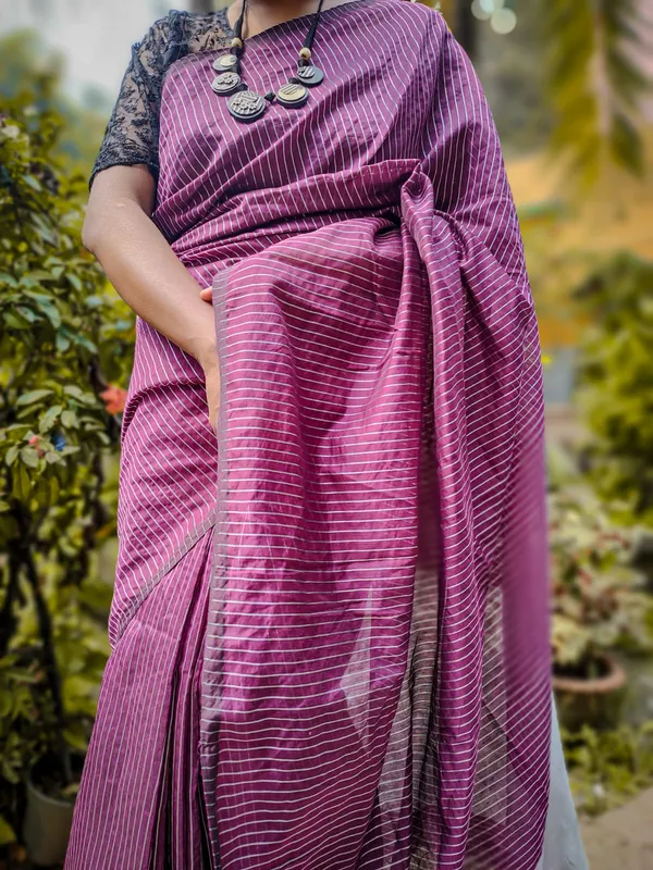 Dark_Magenta_Cotton_Silk_Semi_Maheshwari_Zari_Weaving_Handloom_Saree