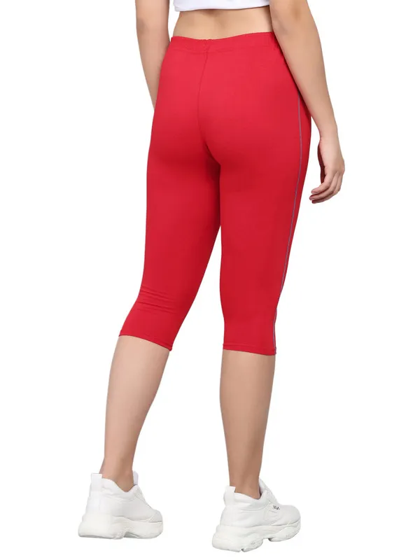 Red_Capri__Comfortable,_Stylish_And_Trendy_Casual_Wear
