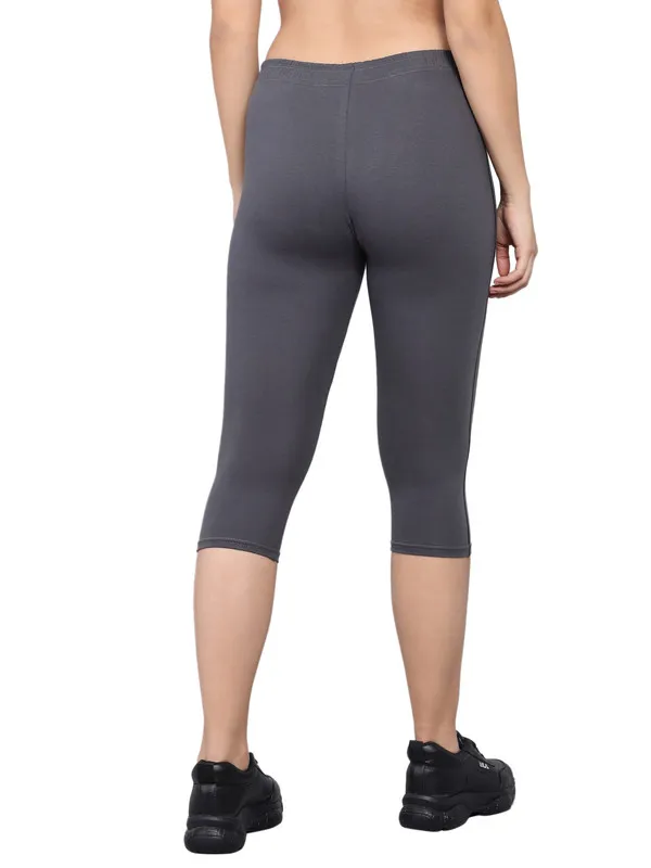 Grey_Capri__Comfortable,_Stylish_And_Trendy_Casual_Wear
