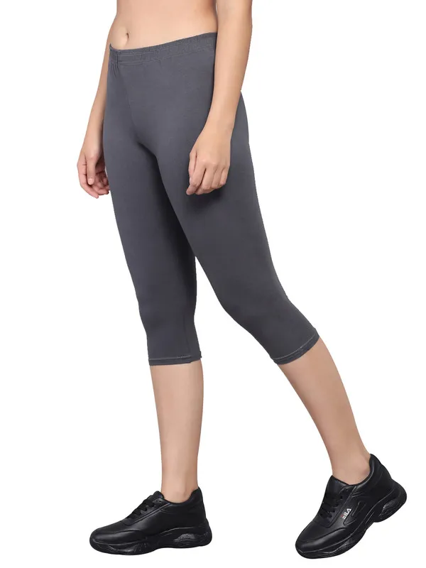 Grey_Capri__Comfortable,_Stylish_And_Trendy_Casual_Wear