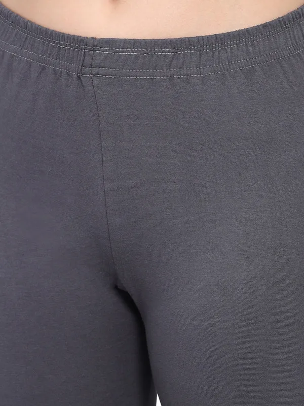 Grey_Capri__Comfortable,_Stylish_And_Trendy_Casual_Wear