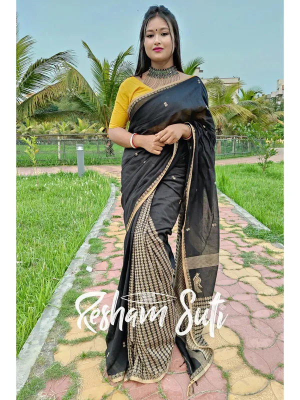 Black_&_Golden_Beige_Handwoven_Cotton_Saree-_Enchantress_of_The_Far_East