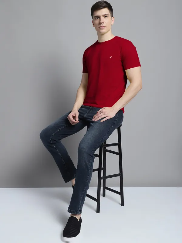 Maroon_Cotton_Round_Neck_Short_Sleeves_T-Shirt_For_Men
