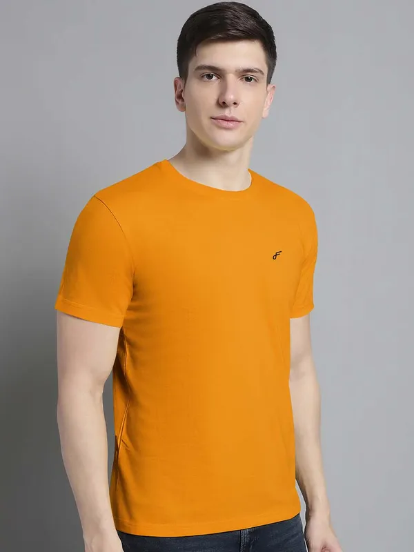 Grey_Cotton_Round_Neck_Short_Sleeves_T-Shirt_For_Men