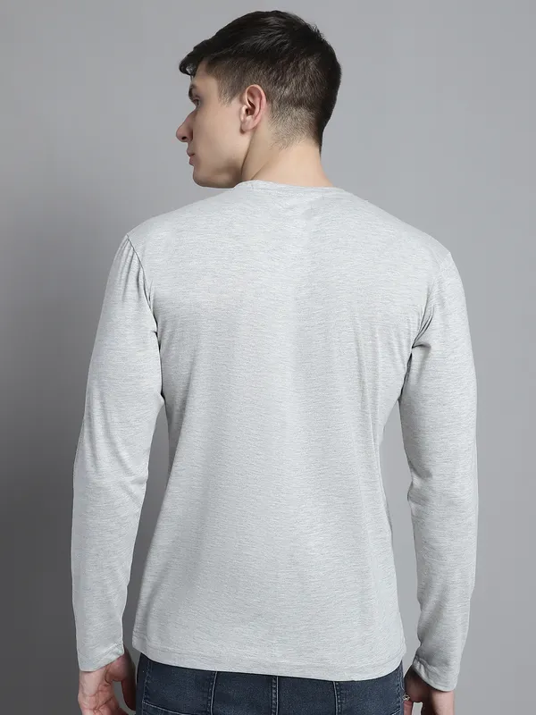 Grey_Cotton_V-Neck_Long_Sleeves_T-Shirt_For_Men