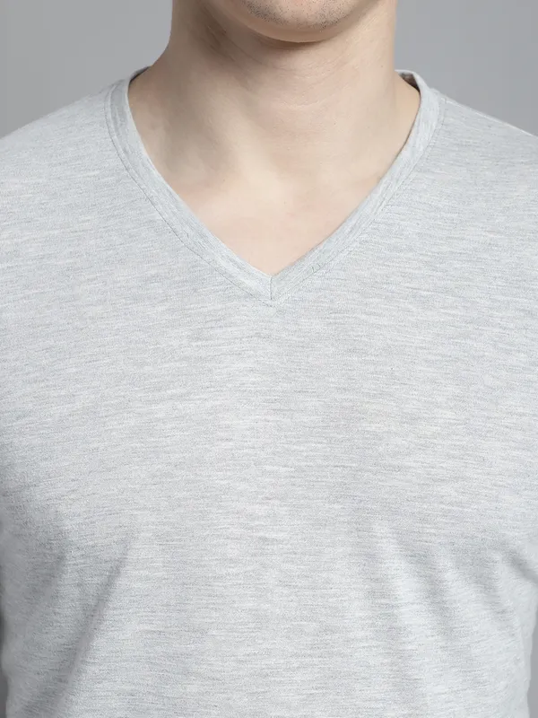 Grey_Cotton_V-Neck_Long_Sleeves_T-Shirt_For_Men