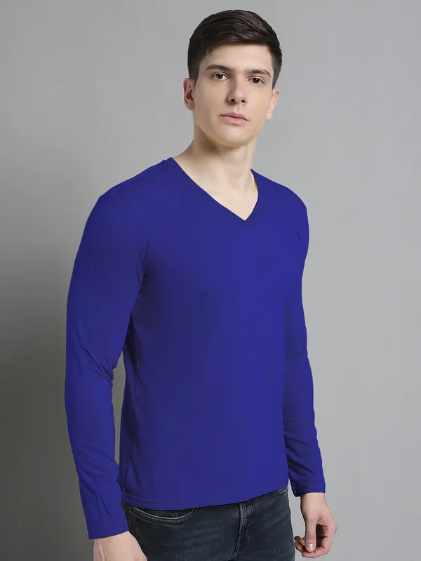 Blue_Cotton_V-Neck_Long_Sleeves_T-Shirt_For_Men