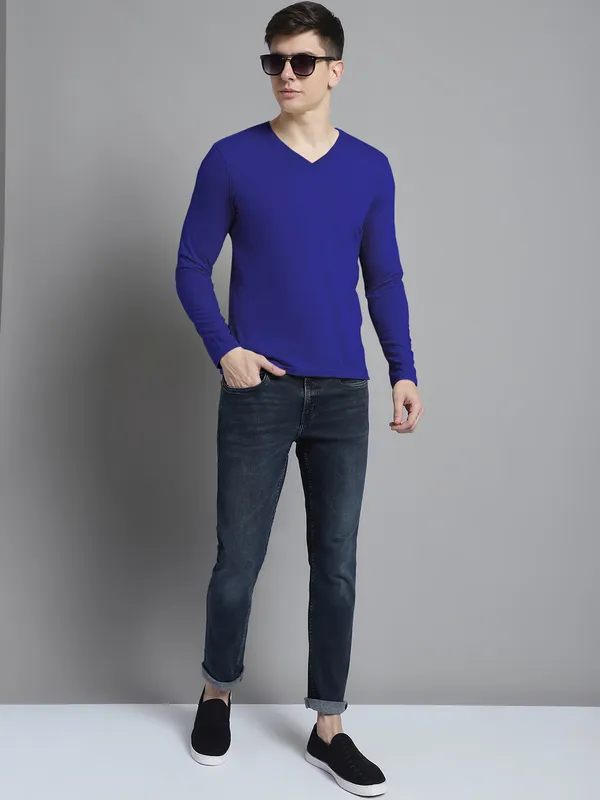 Blue_Cotton_V-Neck_Long_Sleeves_T-Shirt_For_Men