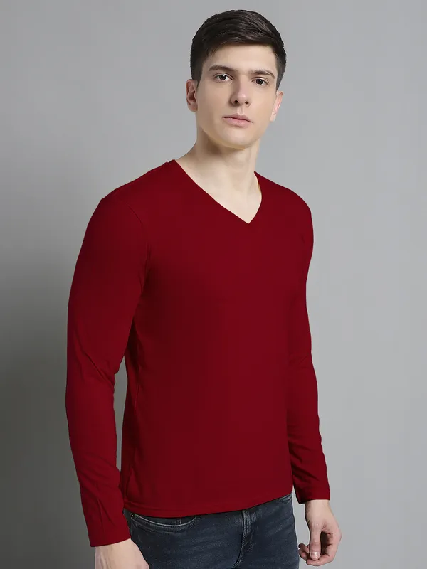 Maroon_Cotton_V-Neck_Long_Sleeves_T-Shirt_For_Men