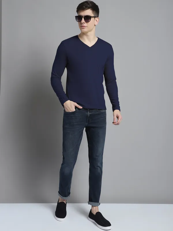 Navy_Blue_Cotton_V-Neck_Long_Sleeves_T-Shirt_For_Men