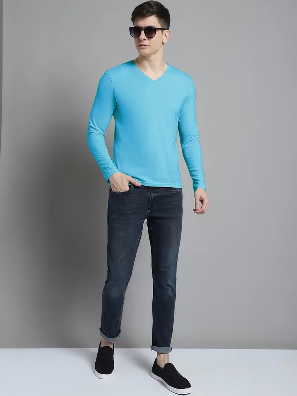 Turquoise_Blue_Cotton_V-Neck_Long_Sleeves_T-Shirt_For_Men